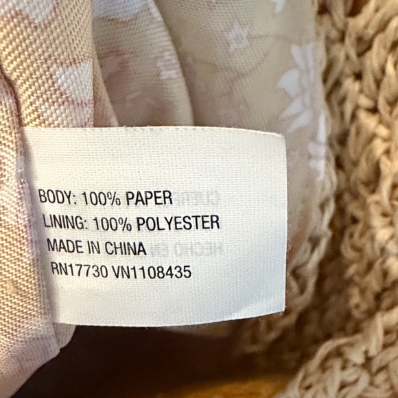 Universal Thread Tote Bag with Yellow Handles - Picture 6 of 6